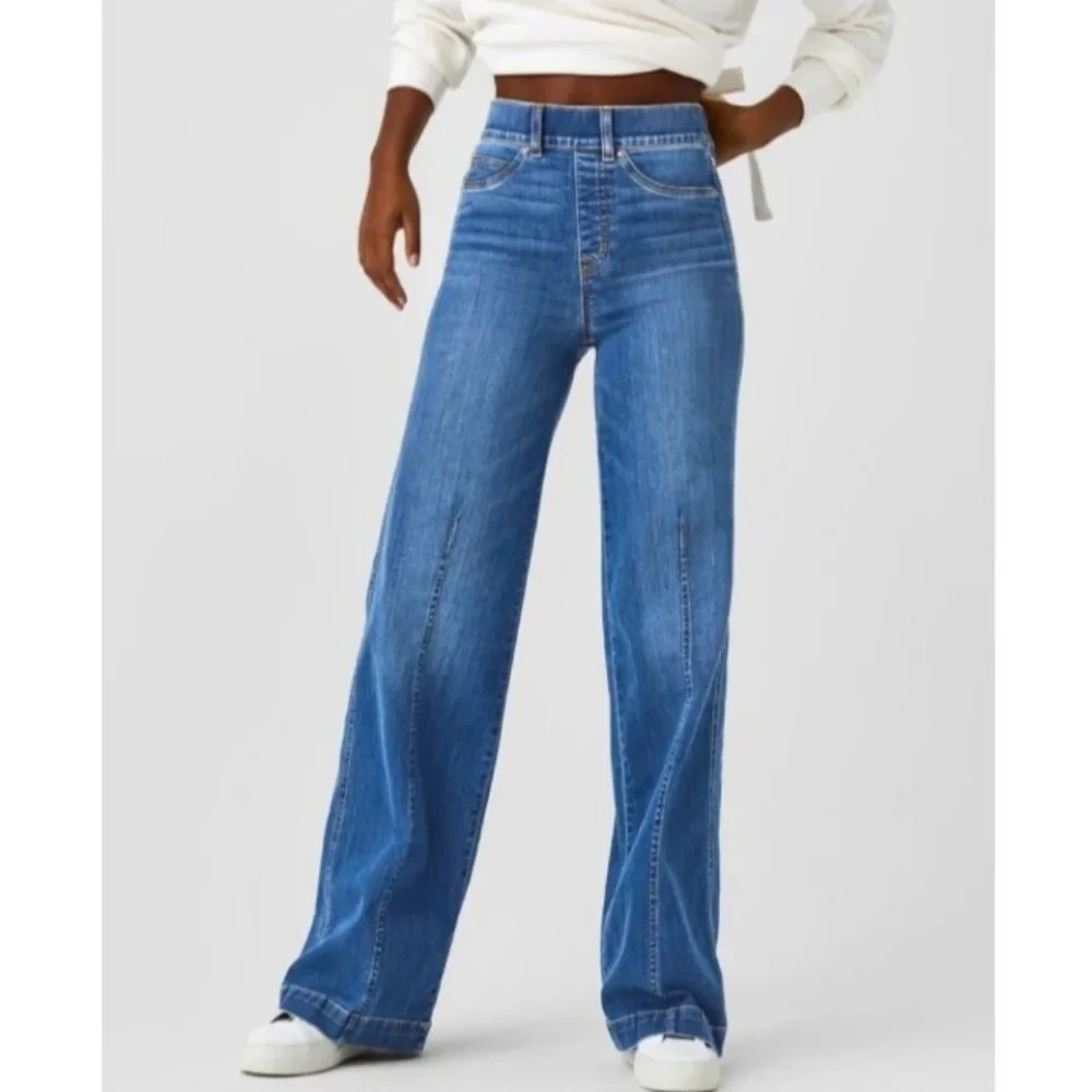 SPANX Pull On Seamed Wide Leg Jeans Size Small Petite